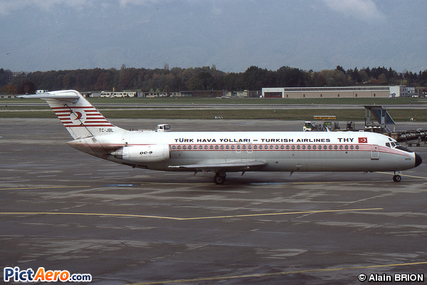 Dougals DC-9-32 (Turkish Airlines)