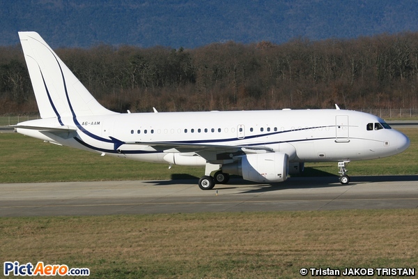 Airbus A318-112/CJ Elite (Gama Aviation)