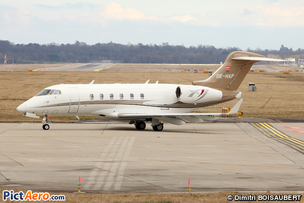 Bombardier BD-100-1A10 Challenger 300 (Avcon Jet AG)