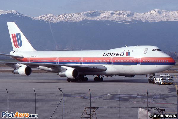 Boeing 747-123 (United Airlines)