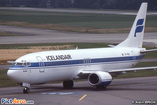 Boeing 737-408 (Icelandair)