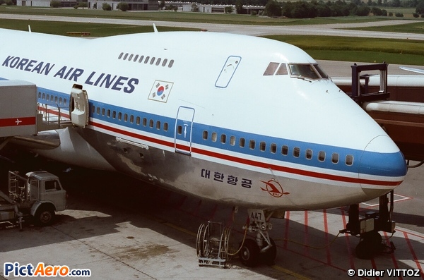 Boeing 747-230B (Korean Air Lines)