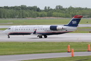 Bombardier CRJ-200LR (N422AW)