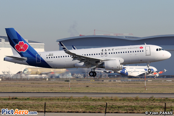 Airbus A320-114 (Qingdao Airlines)