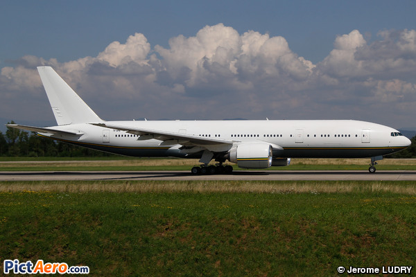 Boeing 777-236/ER (République Gabonaise)