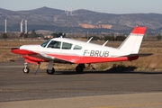 Piper PA-28 R-200 Cherokee Arrow II (F-BRUB)