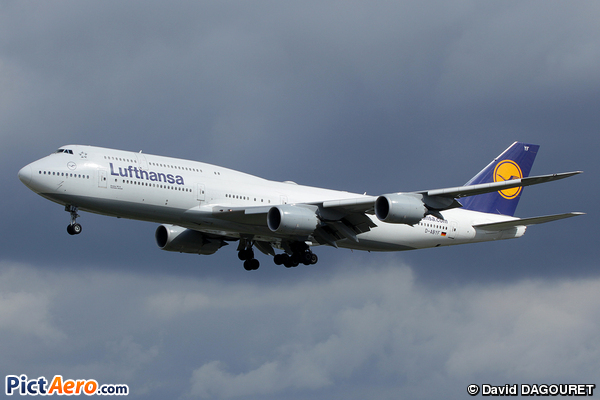 Boeing 747-830 (Lufthansa)