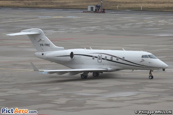 Bombardier BD-100-1A10 Challenger 300 (Toyo Aviation)