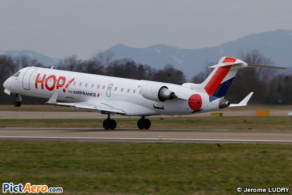 Canadair CL-600-2C10 Regional Jet CRJ-700 (HOP!)