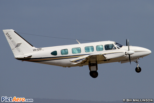 Piper PA-31-350 Navajo Chieftain (Star Aviation)