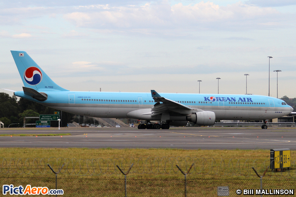 Airbus A330-323 (Korean Air Lines)