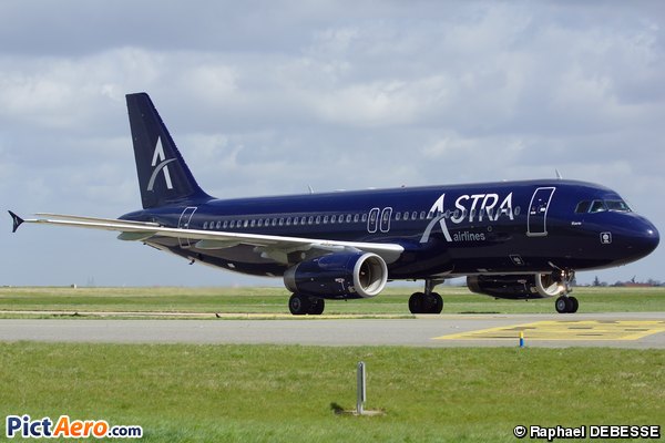 Airbus A320-232 (ASTRA AIRLINES)