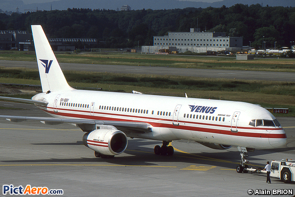 Boeing 757-2Y0 (Venus Airlines)