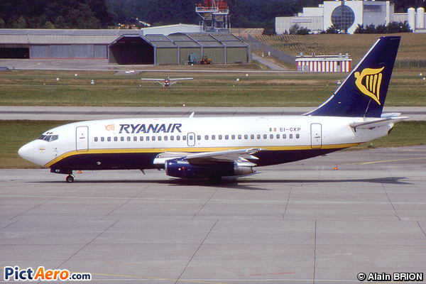 Boeing 737-2K2 (Ryanair)