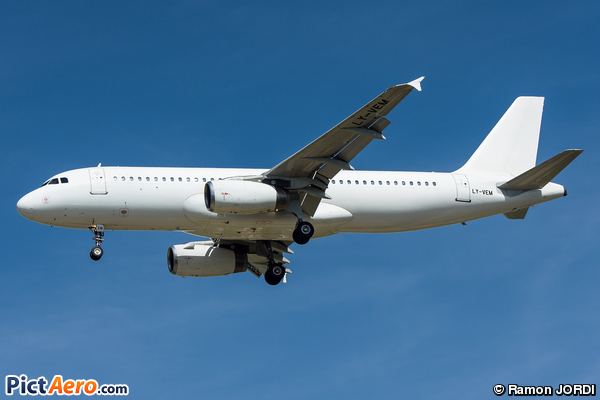 Airbus A320-233 (Vueling Airlines)
