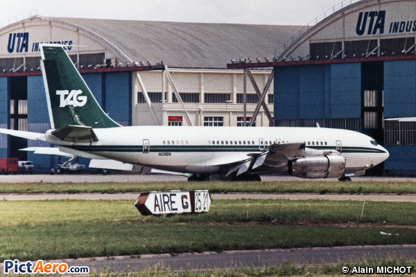 Boeing 707-138B (TAG Aviation)