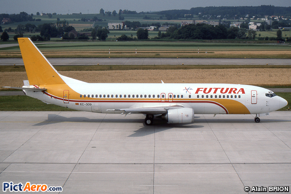 Boeing 737-46B (Futura International Airways)