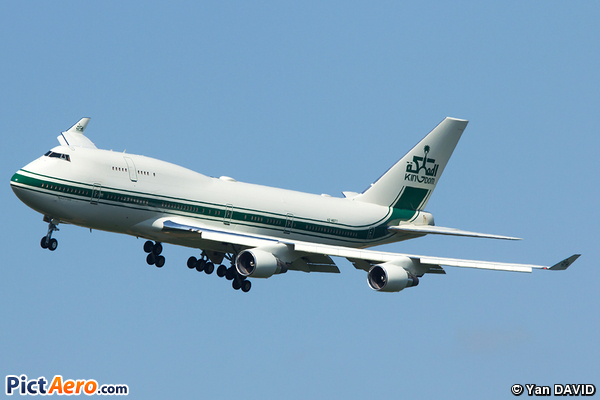 Boeing 747-4J6 (Kingdom Holding Company)