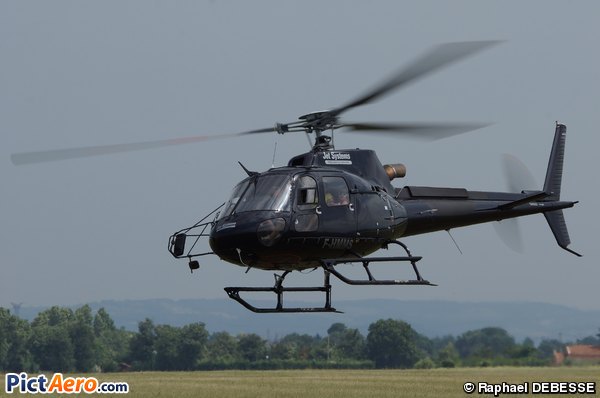 Eurocopter AS-350 B3 (Private / Privé)