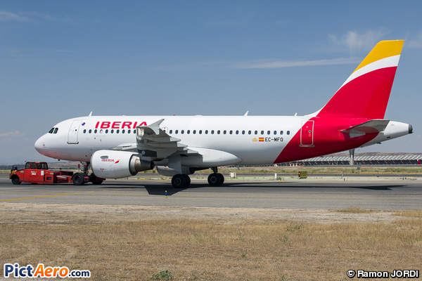 Airbus A319-113 (Iberia)