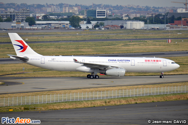 Airbus A330-343 (China Eastern Airlines)