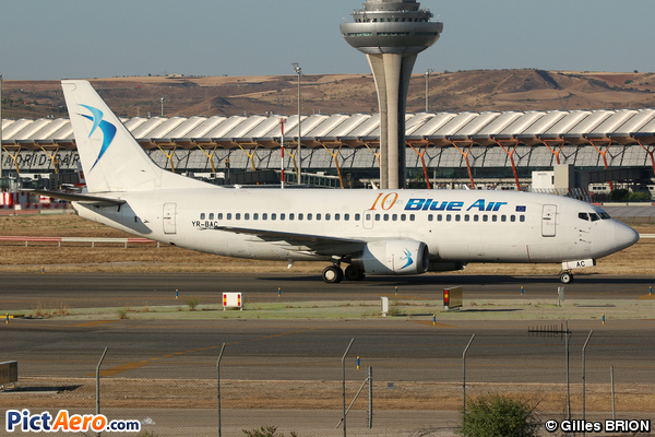 Boeing 737-377 (Blue Air)