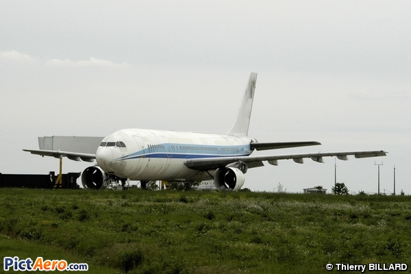 Airbus A300B4-203 (Untitled)