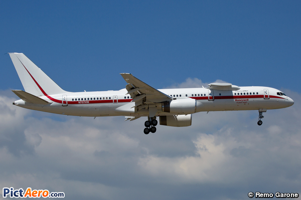 Boeing 757-225 (Honeywell Flight Test)
