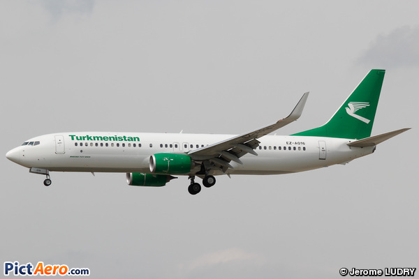 Boeing 737-82K (Turkmenistan Airlines)