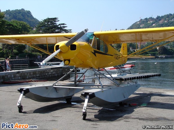Piper PA-18-150 Floatplane (Aéroclub de Como)