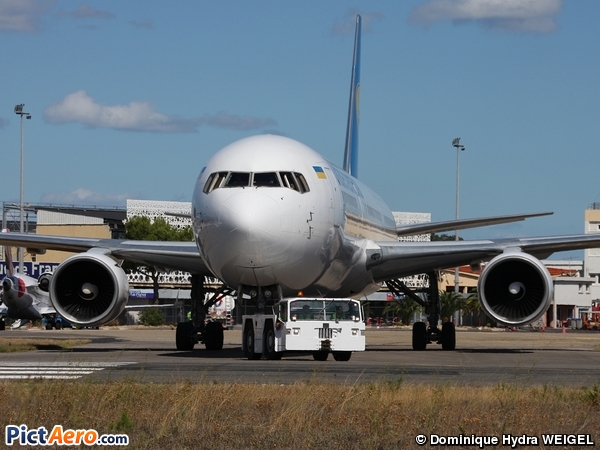 Boeing 767-33A/ER (Ukraine International Airlines)