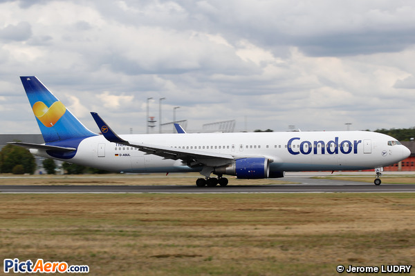 Boeing 767-31B/ER (Condor)