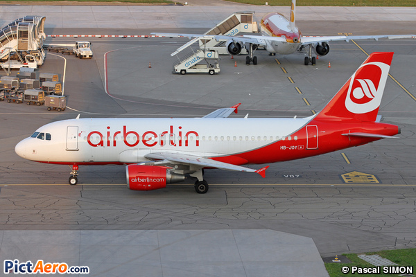Airbus A319-111 (Belair Airlines)