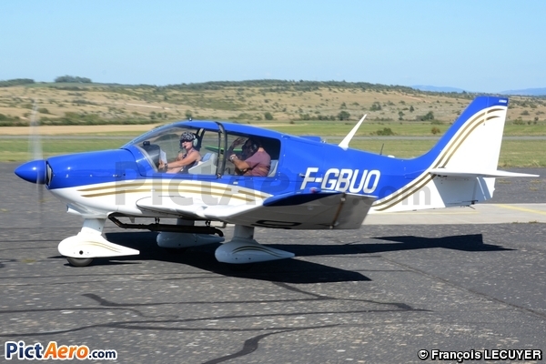 Robin DR 400-180 (Aéroclub de Bourg en Bresse)