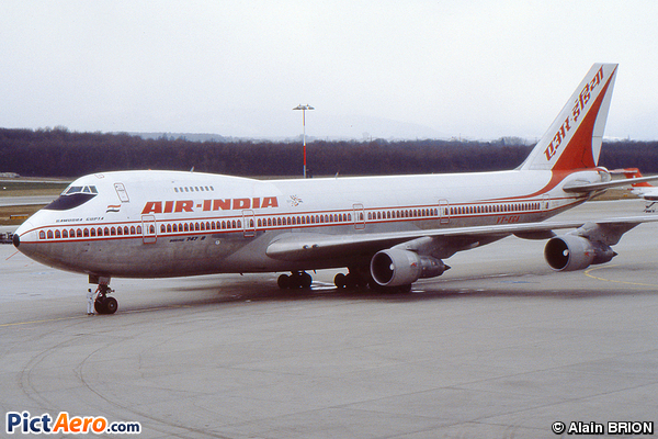 Boeing 747-237B (Air India)