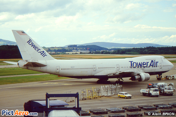 Boeing 747-124 (Tower Air)
