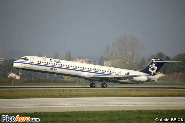 McDonnell Douglas MD-83 (DC-9-83) (Oasis International Airlines)