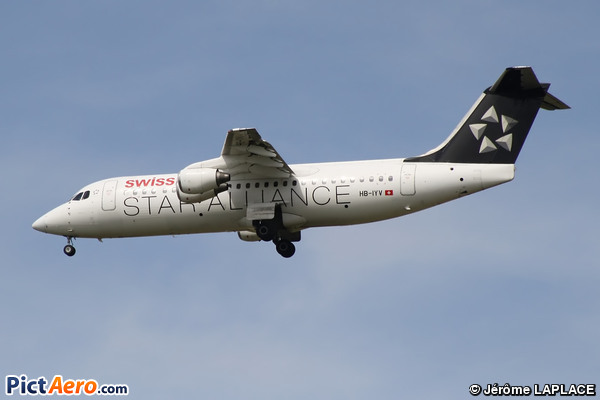 British Aerospace Avro RJ100 (Swiss International Air Lines)