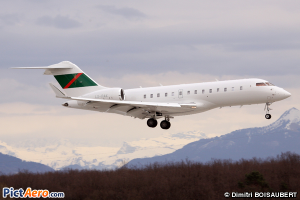 Bombardier BD-700-1A11 Global 5000 (Global Jet Luxembourg)
