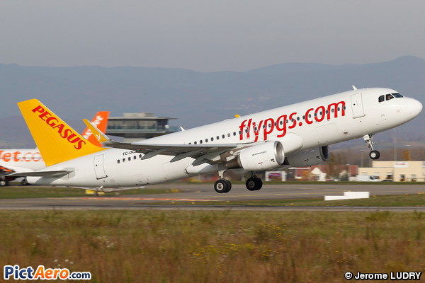 Airbus A320-216/WL (Pegasus Airlines)