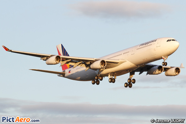 Airbus A340-313 (Philippine Airlines)