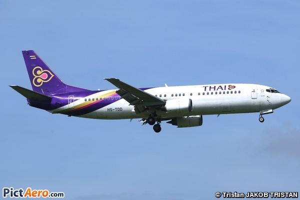 Boeing 737-4D7 (Thai Airways International)