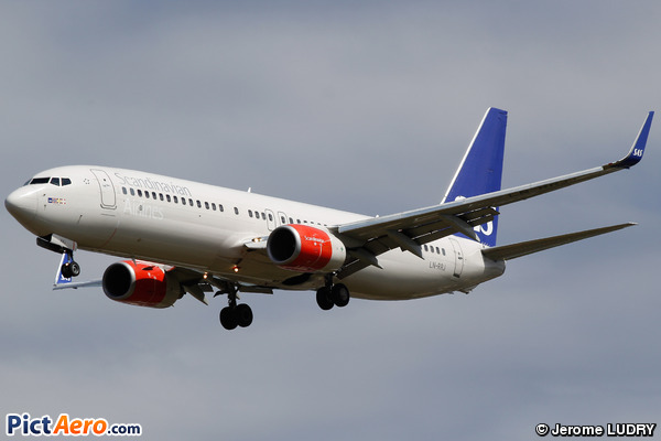 Boeing 737-883/WL (Scandinavian Airlines (SAS))
