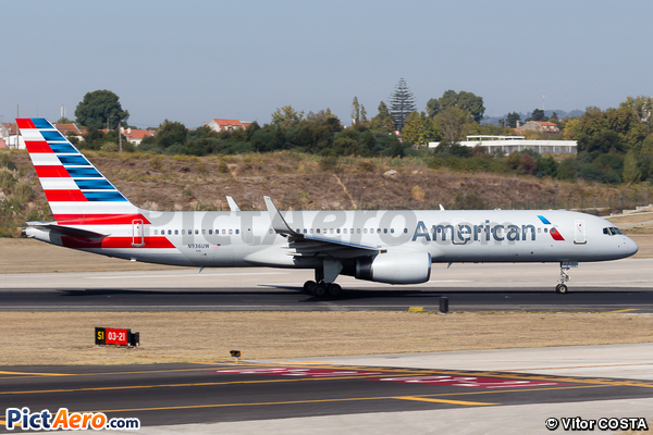 Boeing 757-2B7 (American Airlines)