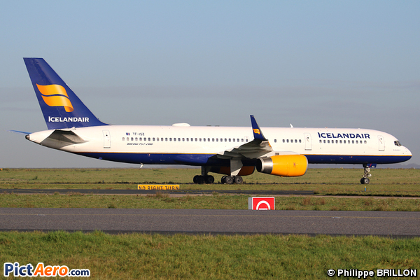 Boeing 757-223 (Icelandair)