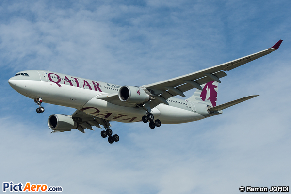 Airbus A330-202 (Qatar Airways)