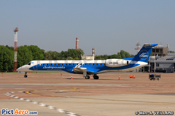 Embraer ERJ-145EP (Dniproavia)