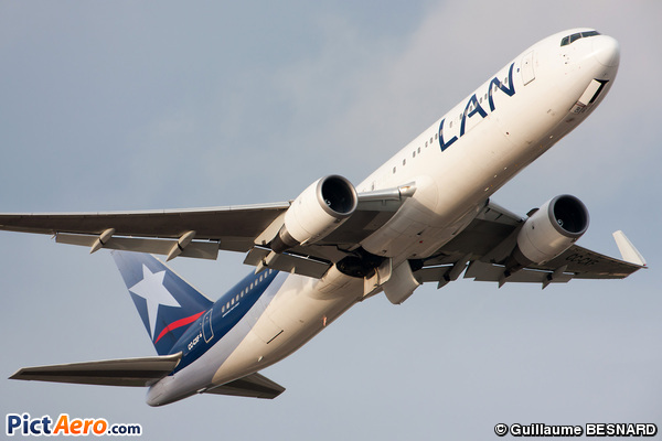 Boeing 767-316/ER (LAN Airlines)
