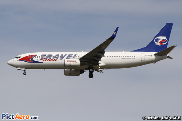 Boeing 737-86Q (Travel Service)