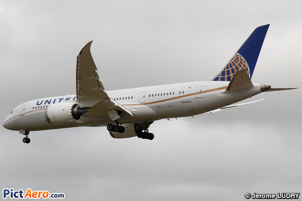Boeing 787-8 Dreamliner (United Airlines)